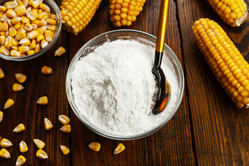 corn starch kills fleas